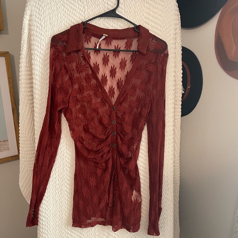 Free People Top: Flower Fields Shirtee Size Medium Sheer Color Maroon